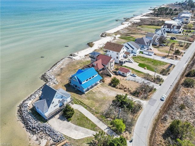 907 Bay Tree Beach RD, Seaford, VA 23696