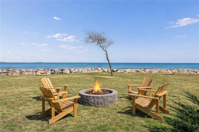 907 Bay Tree Beach RD, Seaford, VA 23696