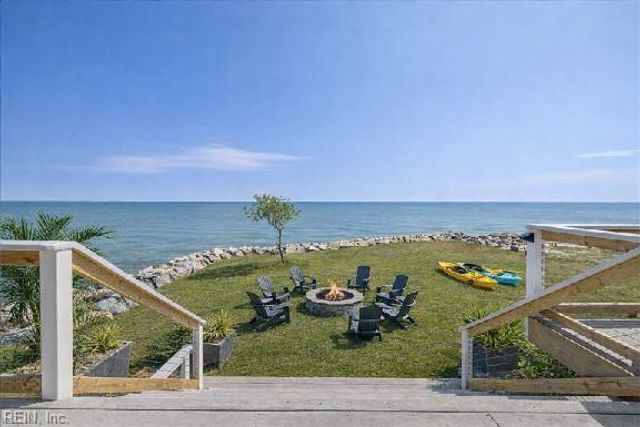 907 Bay Tree Beach RD, Seaford, VA 23696