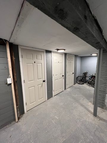 288 Columbia St 1, Cambridge, MA 02139