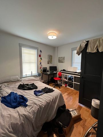 288 Columbia St 1, Cambridge, MA 02139