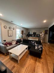 288 Columbia St 1, Cambridge, MA 02139