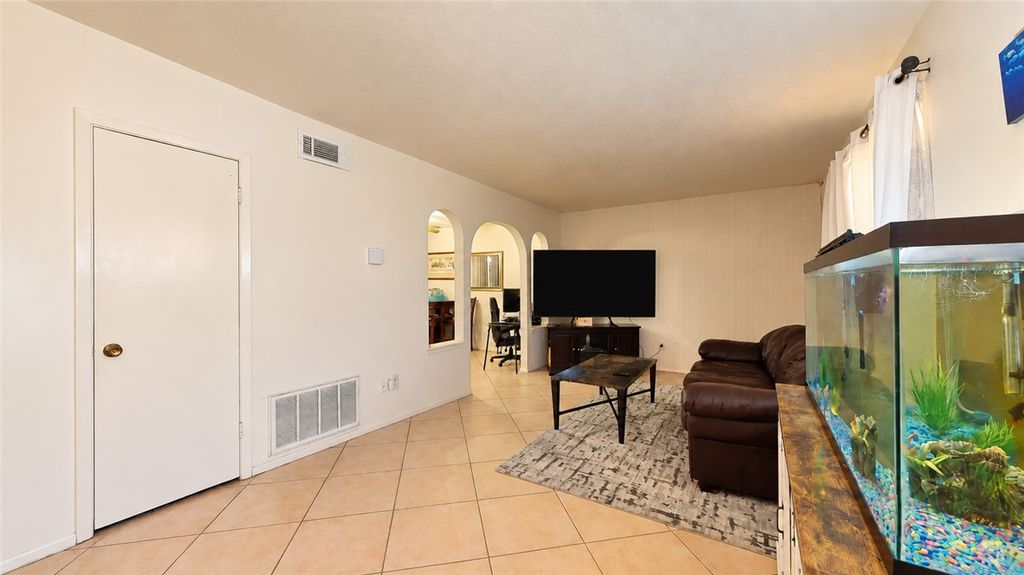 4021 Ogrady Dr, Corpus Christi, TX 78413 — photo 4