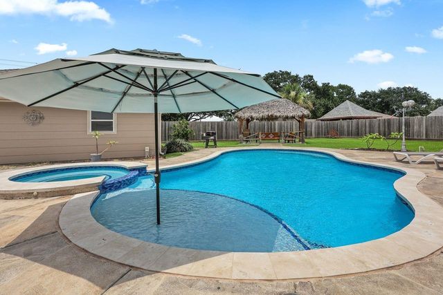 2217 Donegal Court, Deer Park, TX 77536