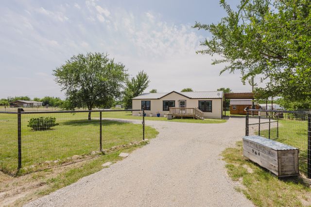 964 Private Road 4219, Decatur, TX 76234