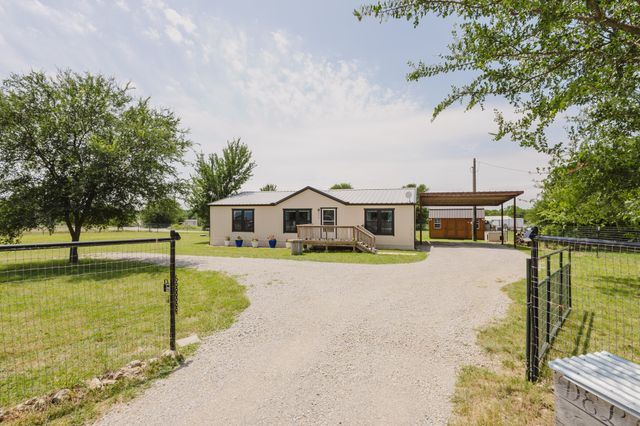 964 Private Road 4219, Decatur, TX 76234