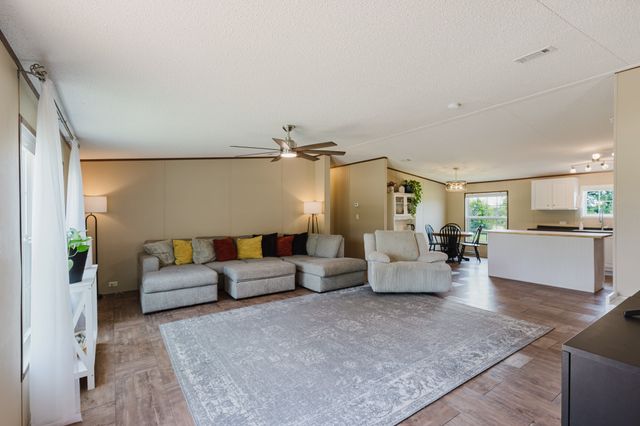 964 Private Road 4219, Decatur, TX 76234
