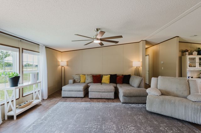 964 Private Road 4219, Decatur, TX 76234