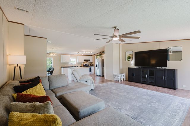 964 Private Road 4219, Decatur, TX 76234