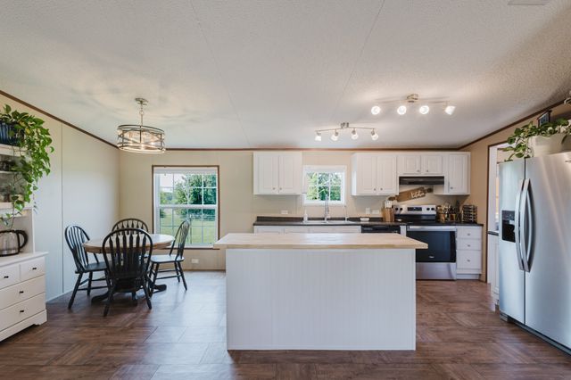 964 Private Road 4219, Decatur, TX 76234