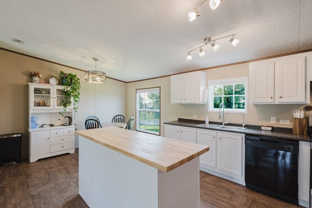 964 Private Road 4219, Decatur, TX 76234