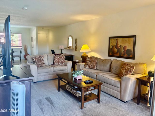 12212 N PARADISE VILLAGE Parkway S 338, Phoenix, AZ 85032