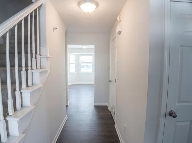 6571 Schenk Avenue, Reynoldsburg, OH 43068