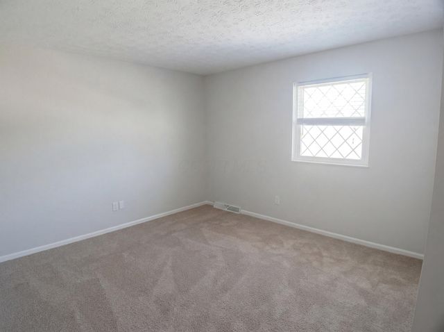 6571 Schenk Avenue, Reynoldsburg, OH 43068