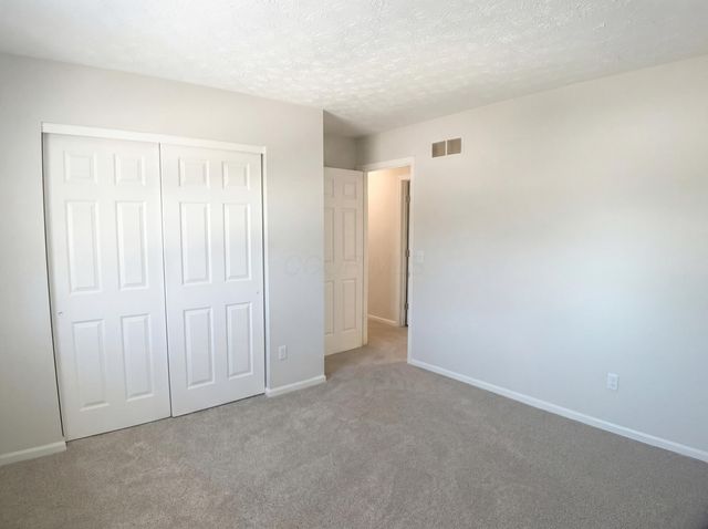 6571 Schenk Avenue, Reynoldsburg, OH 43068