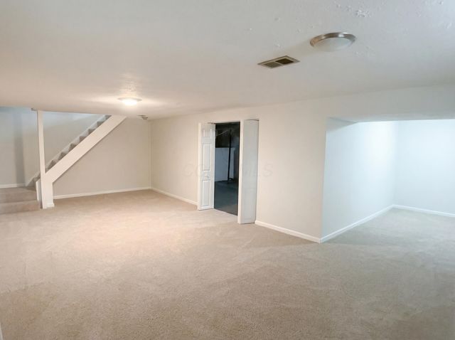 6571 Schenk Avenue, Reynoldsburg, OH 43068