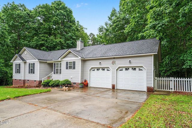 32 Texas Cattle Drive, Clayton, NC 27520