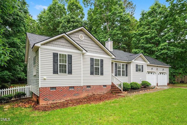 32 Texas Cattle Drive, Clayton, NC 27520