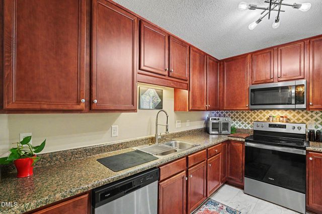 32 Texas Cattle Drive, Clayton, NC 27520