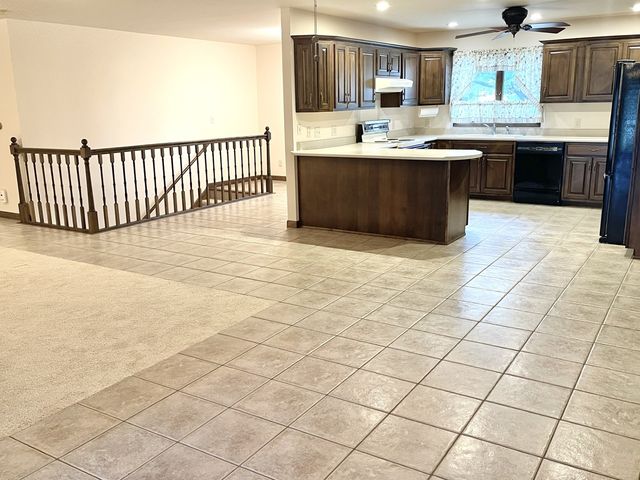 210 Mary Senica Court, Lasalle, IL 61301