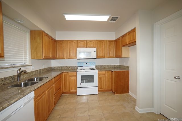 601 Thetford Unit 601, San Antonio, TX 78254