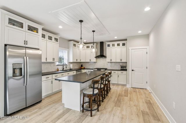 431 Virginia Avenue, Bayville, NJ 08721