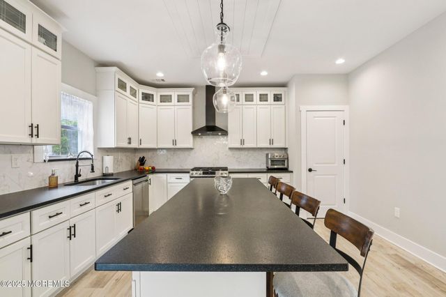 431 Virginia Avenue, Bayville, NJ 08721