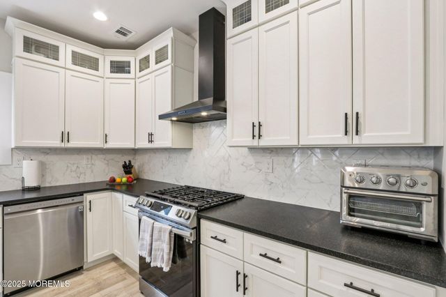 431 Virginia Avenue, Bayville, NJ 08721