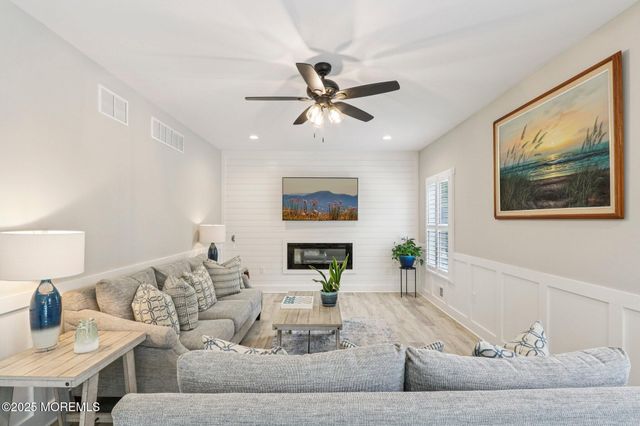 431 Virginia Avenue, Bayville, NJ 08721