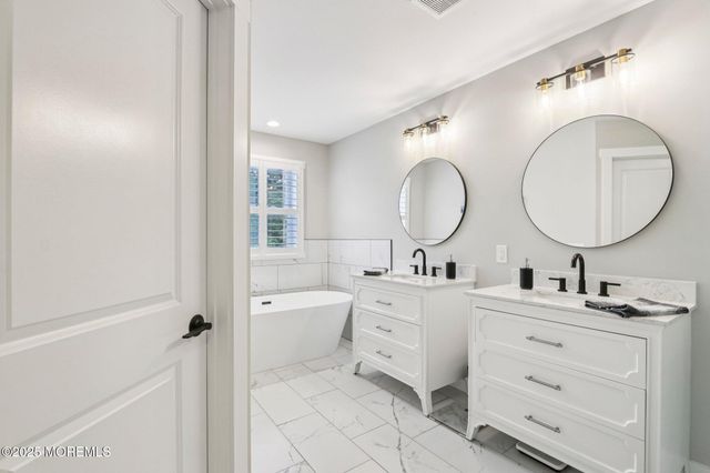 431 Virginia Avenue, Bayville, NJ 08721