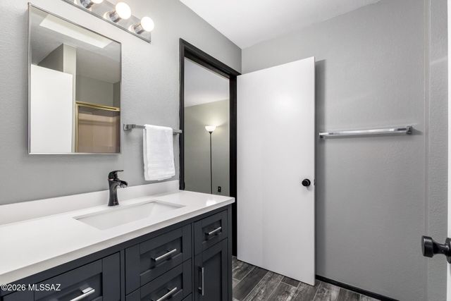 9788 E Calle Del Centinela, Tucson, AZ 85748