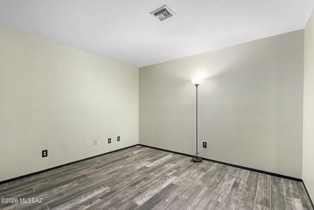 9788 E Calle Del Centinela, Tucson, AZ 85748