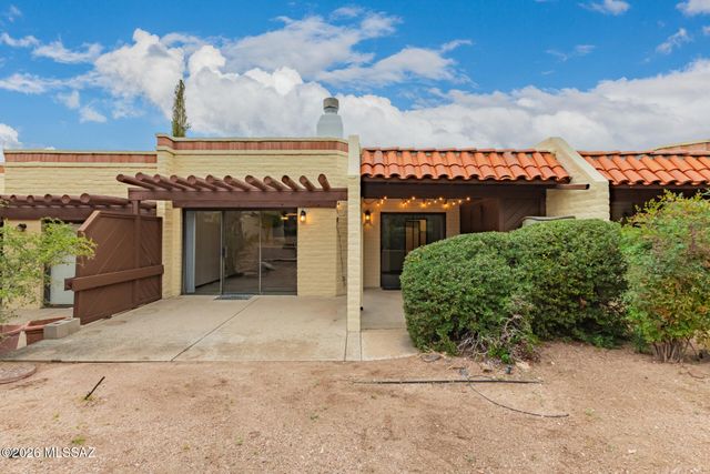 9788 E Calle Del Centinela, Tucson, AZ 85748