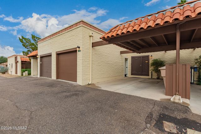 9788 E Calle Del Centinela, Tucson, AZ 85748