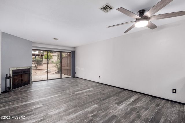 9788 E Calle Del Centinela, Tucson, AZ 85748