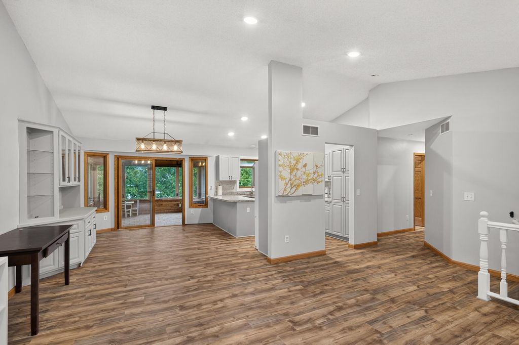 135 Obrien Parkway, Belle Plaine, MN 56011 — photo 3