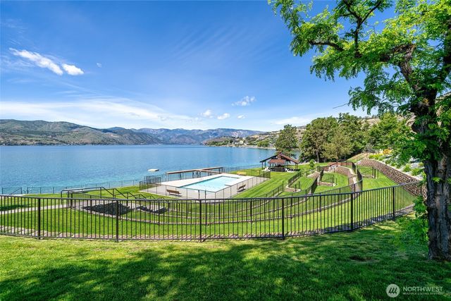 120 Orchard View Drive, Chelan, WA 98816