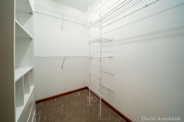 624 S 160th Avenue, Park Twp, MI 49423