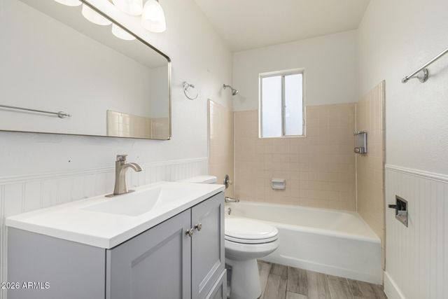 8103 N 56TH Avenue, Glendale, AZ 85302