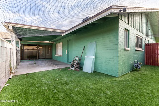 8103 N 56TH Avenue, Glendale, AZ 85302