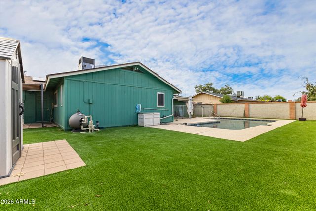 8103 N 56TH Avenue, Glendale, AZ 85302