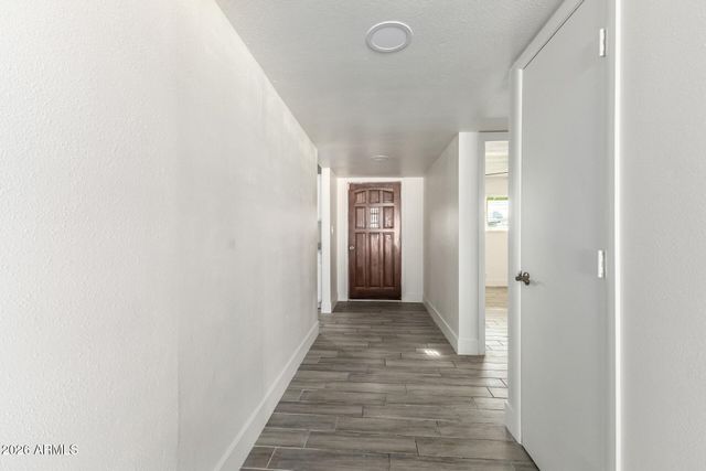 8103 N 56TH Avenue, Glendale, AZ 85302