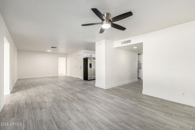 8103 N 56TH Avenue, Glendale, AZ 85302