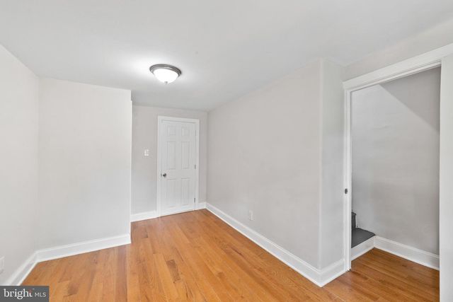 332 E LINDEN AVE, Lindenwold, NJ 08021