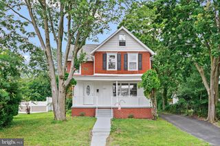 332 E LINDEN AVE, Lindenwold, NJ 08021