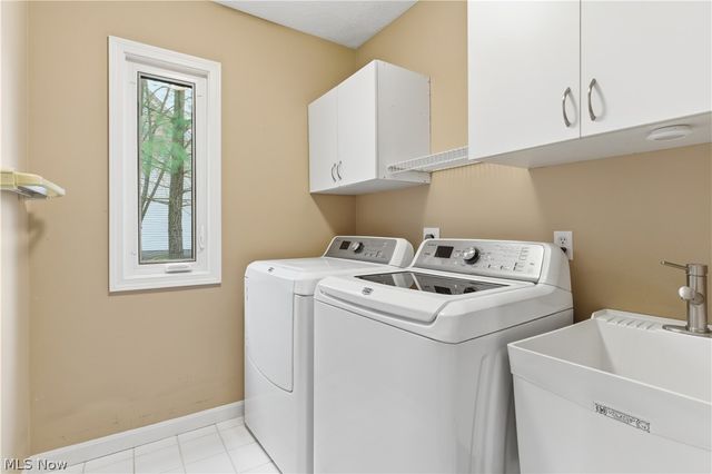 985 Goldenrod Trail, Aurora, OH 44202