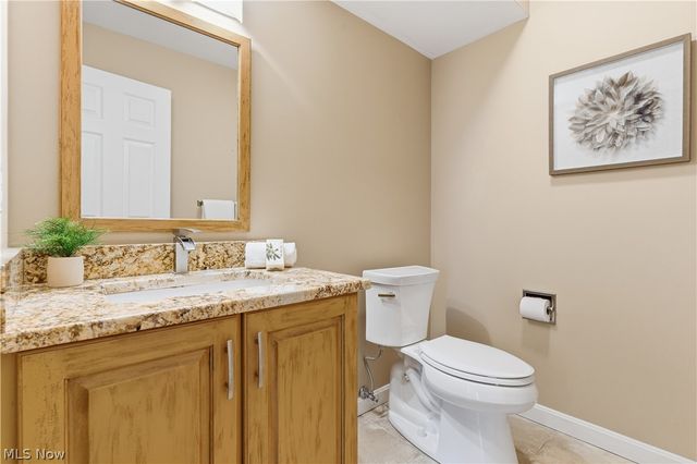 985 Goldenrod Trail, Aurora, OH 44202