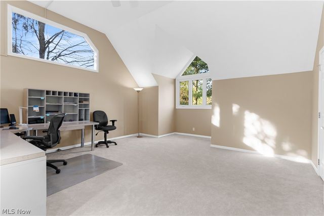 985 Goldenrod Trail, Aurora, OH 44202