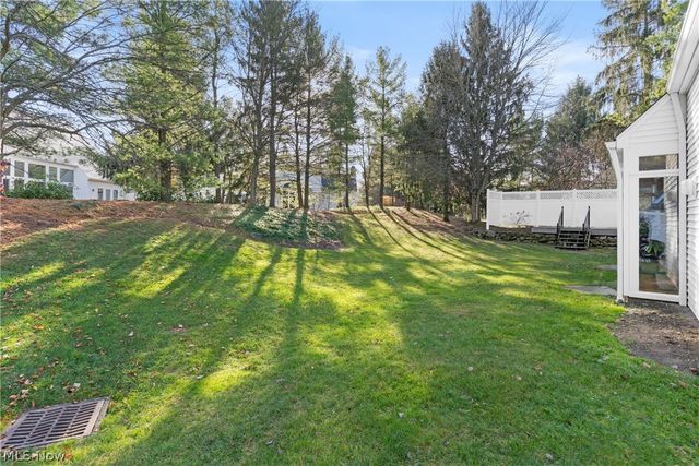 985 Goldenrod Trail, Aurora, OH 44202