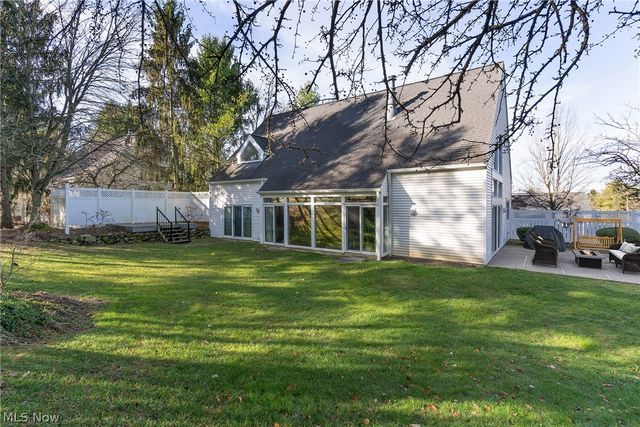 985 Goldenrod Trail, Aurora, OH 44202